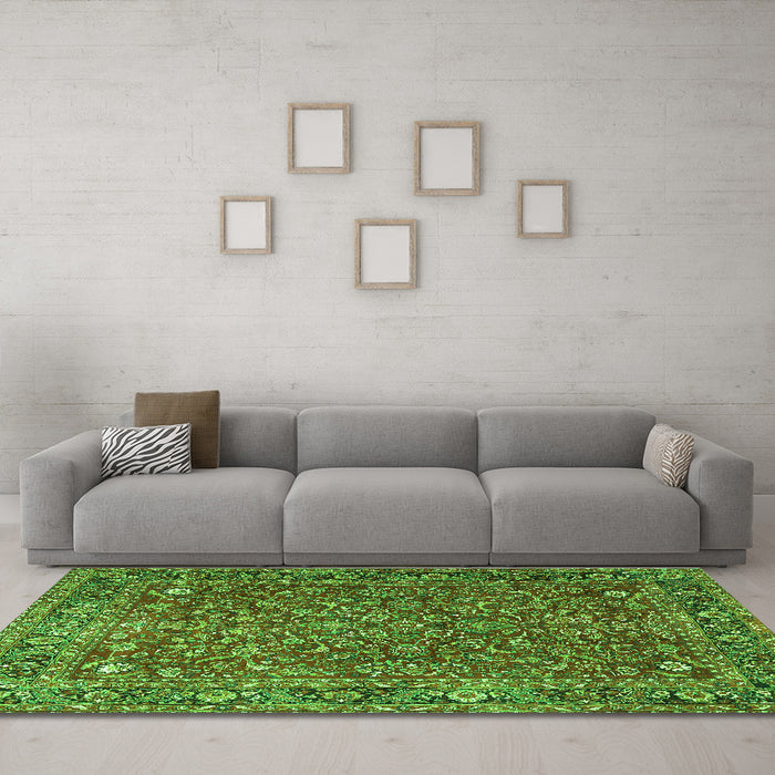 Machine Washable Persian Green Traditional Area Rugs in a Living Room,, wshtr1783grn