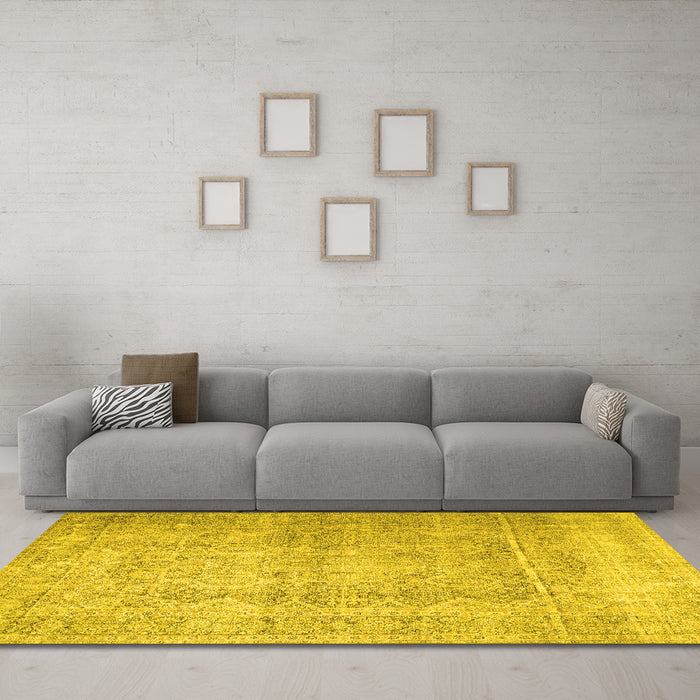 Machine Washable Persian Yellow Traditional Rug in a Living Room, wshtr1787yw