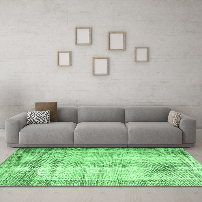Machine Washable Persian Emerald Green Traditional Area Rugs in a Living Room,, wshtr1788emgrn