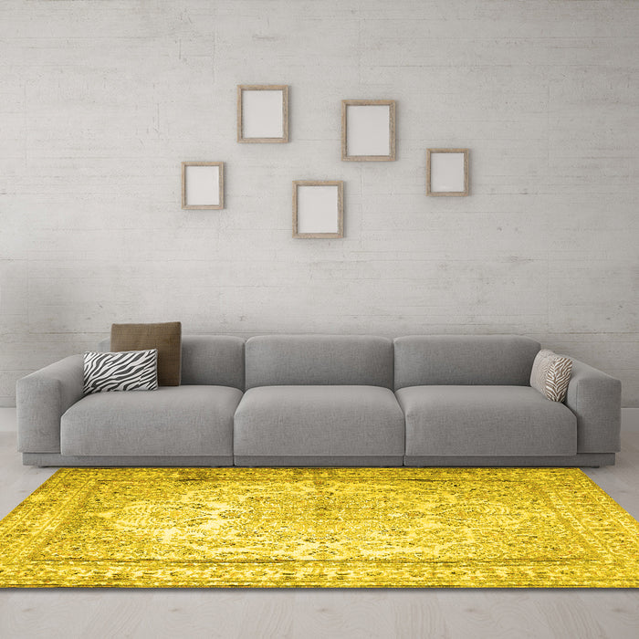 Machine Washable Persian Yellow Traditional Rug in a Living Room, wshtr1789yw