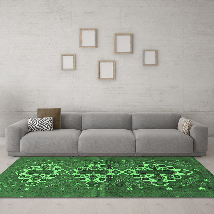 Machine Washable Persian Emerald Green Traditional Area Rugs in a Living Room,, wshtr1790emgrn