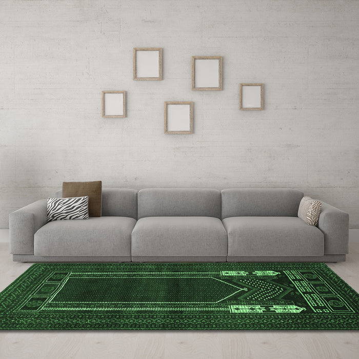 Machine Washable Persian Emerald Green Traditional Area Rugs in a Living Room,, wshtr1791emgrn