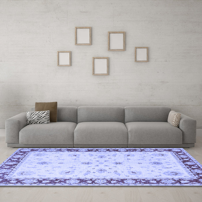 Machine Washable Persian Blue Traditional Rug in a Living Room, wshtr1792blu