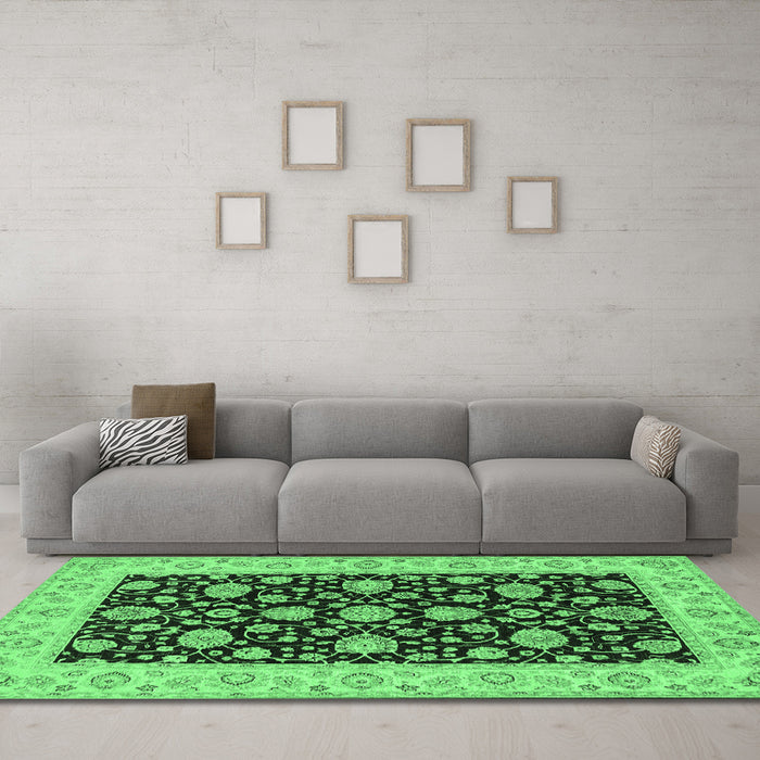 Machine Washable Oriental Emerald Green Traditional Area Rugs in a Living Room,, wshtr1794emgrn