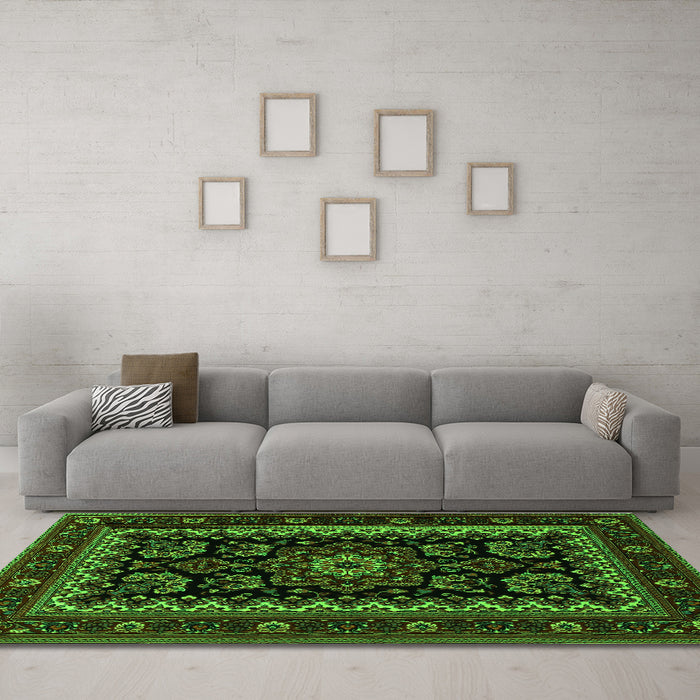 Machine Washable Persian Green Traditional Area Rugs in a Living Room,, wshtr1799grn