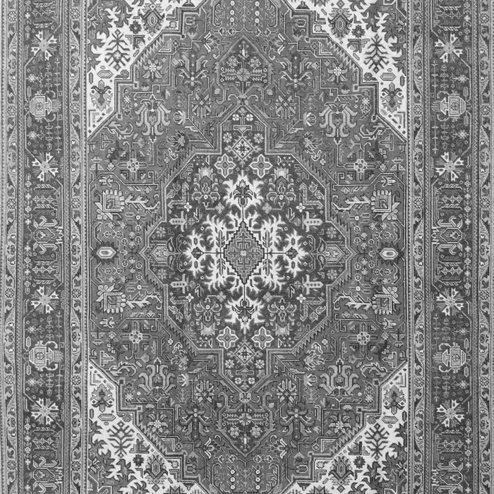 Serging Thickness of Machine Washable Persian Gray Traditional Rug, wshtr179gry