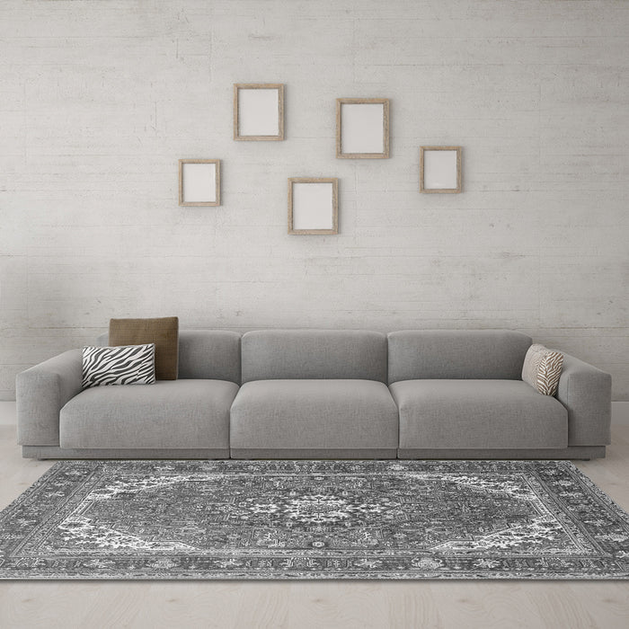 Machine Washable Persian Gray Traditional Rug in a Living Room,, wshtr179gry