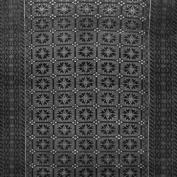 Serging Thickness of Machine Washable Persian Gray Traditional Rug, wshtr1801gry