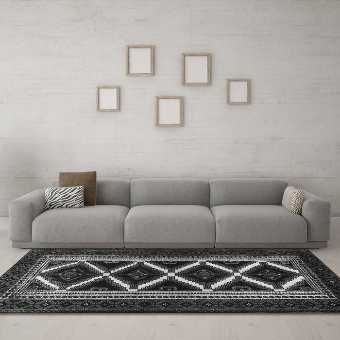 Machine Washable Persian Gray Traditional Rug in a Living Room,, wshtr1802gry