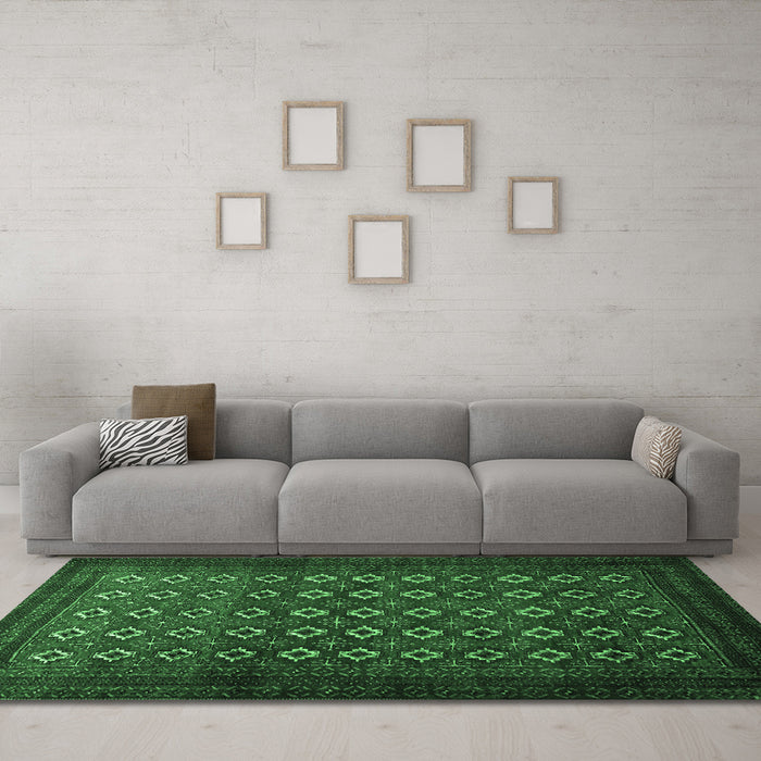 Machine Washable Persian Emerald Green Traditional Area Rugs in a Living Room,, wshtr1805emgrn