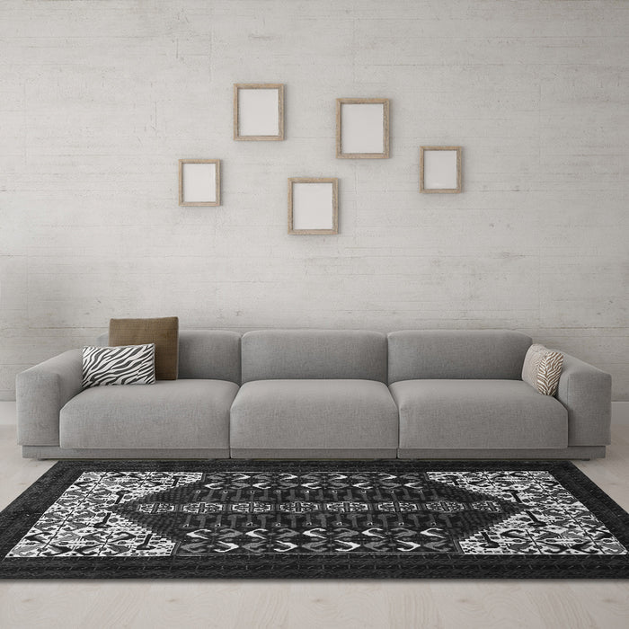 Machine Washable Persian Gray Traditional Rug in a Living Room,, wshtr1812gry