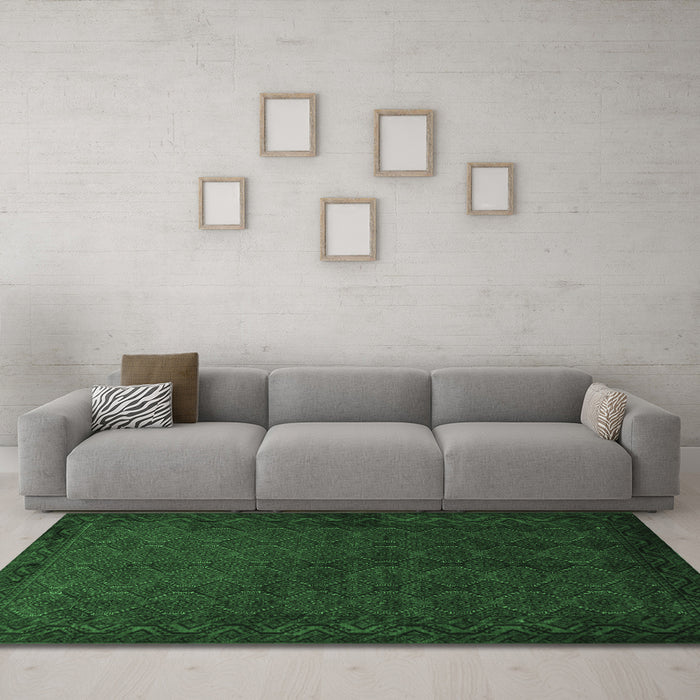 Machine Washable Persian Emerald Green Traditional Area Rugs in a Living Room,, wshtr1813emgrn