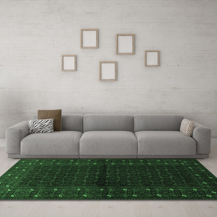 Machine Washable Persian Emerald Green Traditional Area Rugs in a Living Room,, wshtr1817emgrn