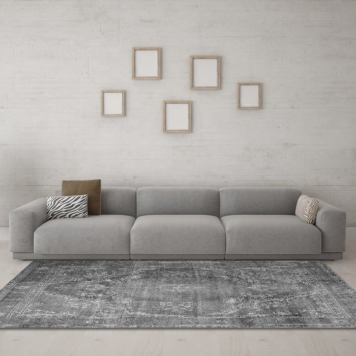 Machine Washable Persian Gray Traditional Rug in a Living Room,, wshtr1818gry