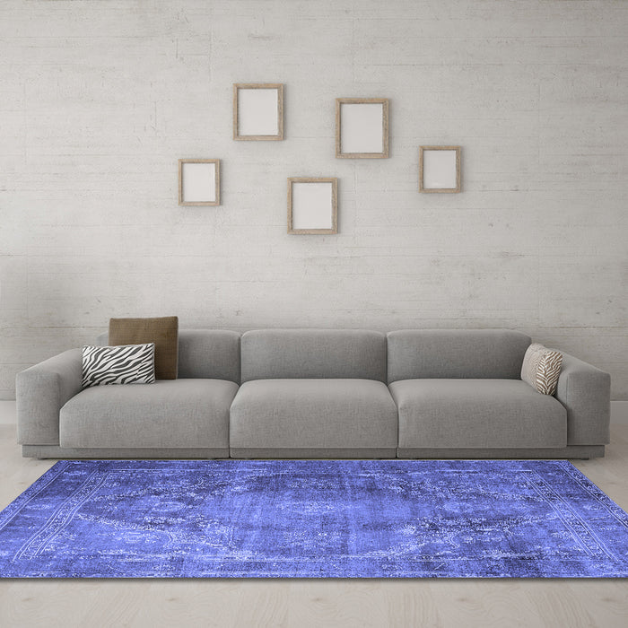 Machine Washable Persian Blue Traditional Rug in a Living Room, wshtr1818blu