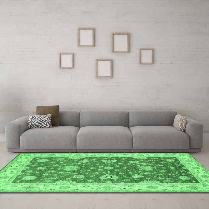 Machine Washable Persian Emerald Green Traditional Area Rugs in a Living Room,, wshtr1821emgrn