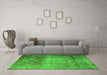 Machine Washable Persian Green Traditional Area Rugs in a Living Room,, wshtr1823grn