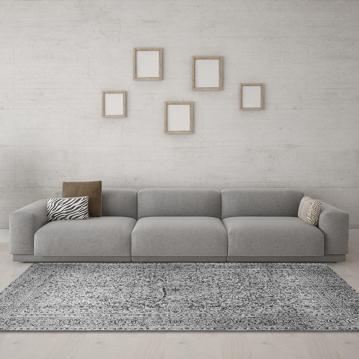 Machine Washable Persian Gray Traditional Rug in a Living Room,, wshtr1827gry