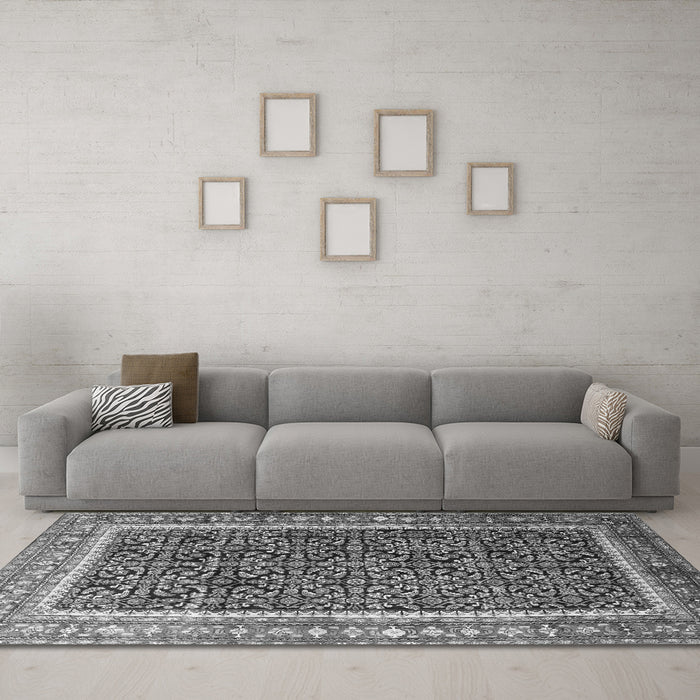 Machine Washable Persian Gray Traditional Rug in a Living Room,, wshtr182gry