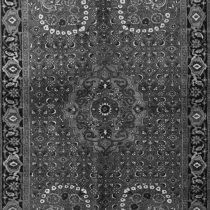 Serging Thickness of Machine Washable Persian Gray Traditional Rug, wshtr1830gry