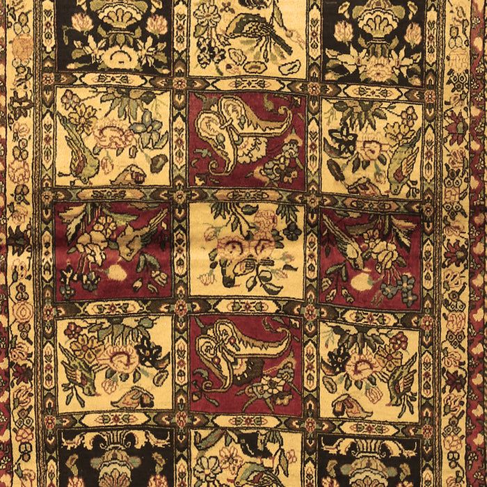 Persian Brown Traditional Rug, tr1832brn
