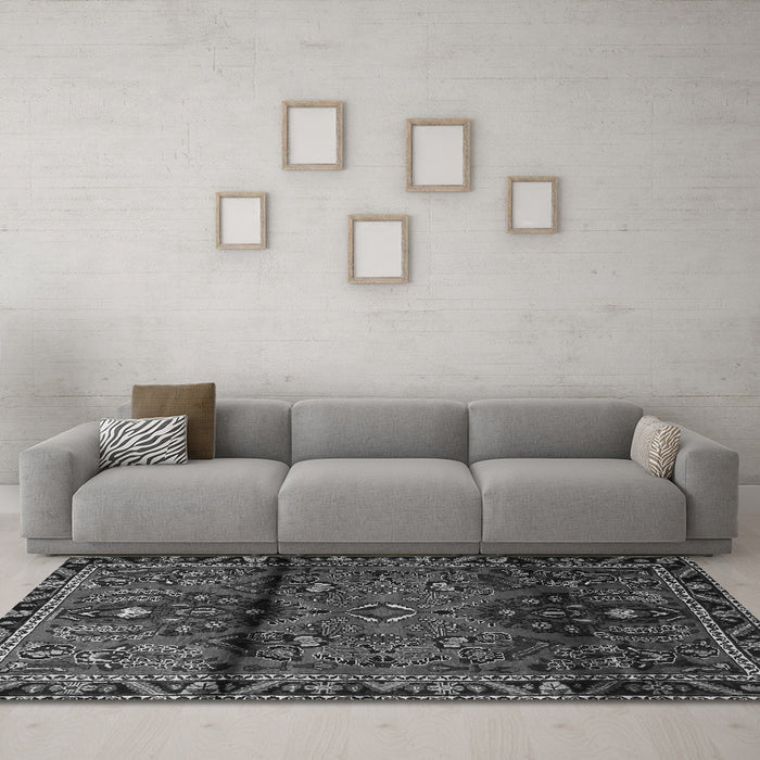 Machine Washable Persian Gray Traditional Rug in a Living Room,, wshtr1839gry