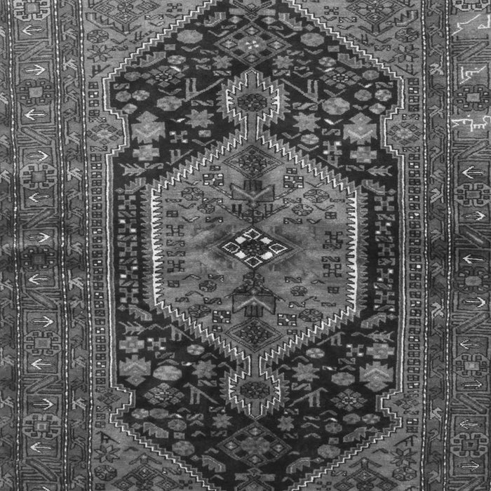 Serging Thickness of Machine Washable Persian Gray Traditional Rug, wshtr183gry