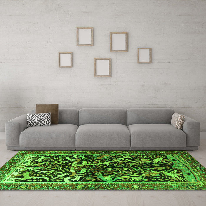 Machine Washable Persian Green Traditional Area Rugs in a Living Room,, wshtr1844grn