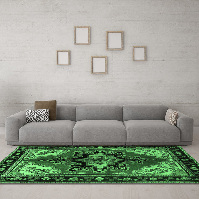 Machine Washable Persian Emerald Green Traditional Area Rugs in a Living Room,, wshtr1845emgrn