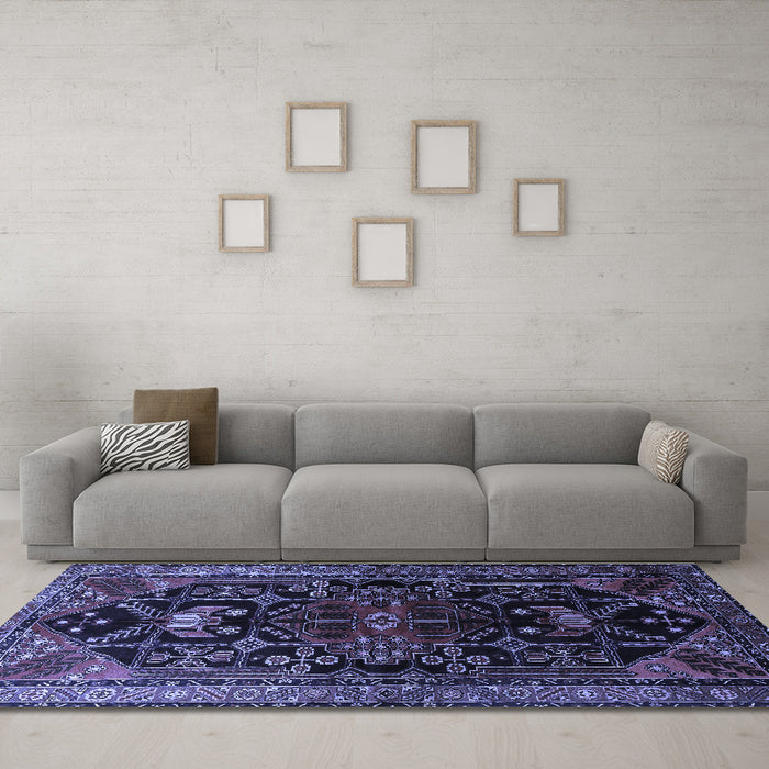 Machine Washable Persian Blue Traditional Rug in a Living Room, wshtr1847blu