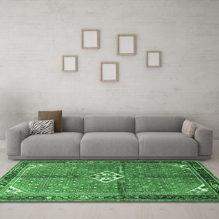 Machine Washable Persian Emerald Green Traditional Area Rugs in a Living Room,, wshtr184emgrn