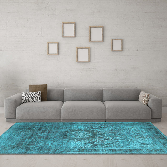 Machine Washable Persian Light Blue Traditional Rug in a Living Room, wshtr1850lblu