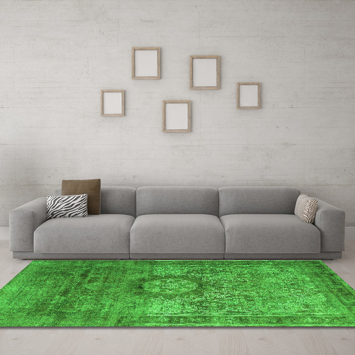 Machine Washable Persian Green Traditional Area Rugs in a Living Room,, wshtr1850grn