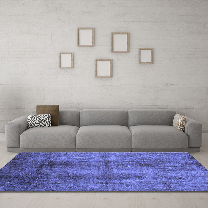 Machine Washable Persian Blue Traditional Rug in a Living Room, wshtr1851blu