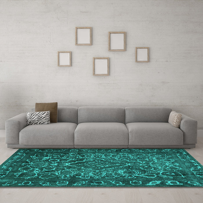 Machine Washable Persian Turquoise Traditional Area Rugs in a Living Room,, wshtr1852turq