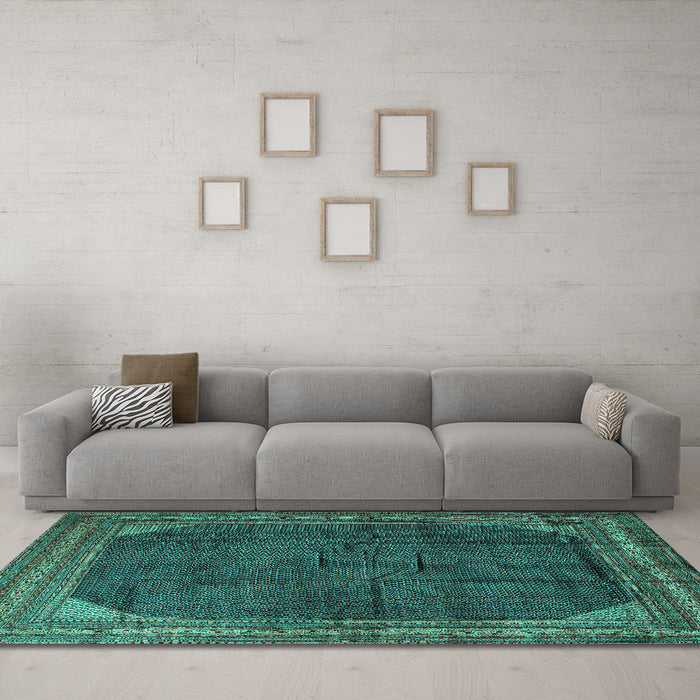 Machine Washable Persian Turquoise Traditional Area Rugs in a Living Room,, wshtr1853turq