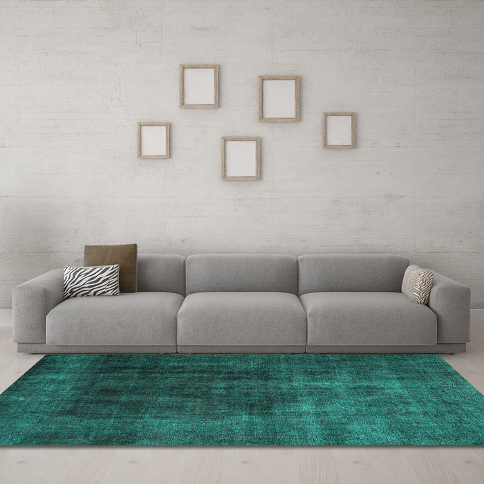 Machine Washable Persian Turquoise Traditional Area Rugs in a Living Room,, wshtr1854turq