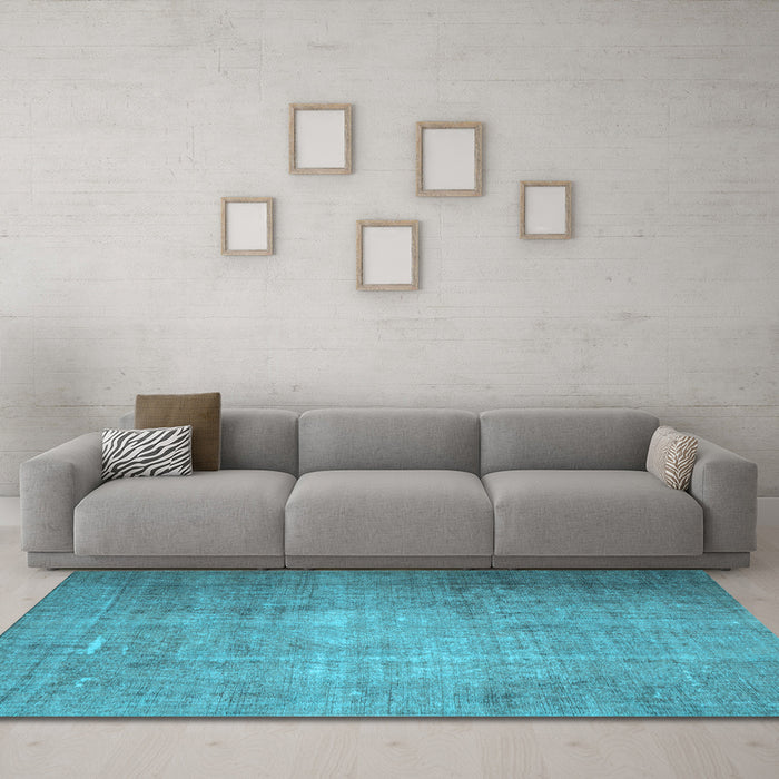 Machine Washable Persian Light Blue Traditional Rug in a Living Room, wshtr1855lblu