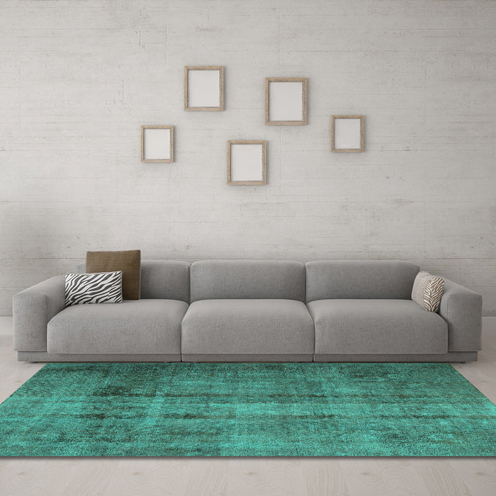Machine Washable Persian Turquoise Traditional Area Rugs in a Living Room,, wshtr1856turq