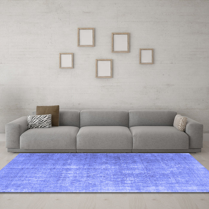 Machine Washable Persian Blue Traditional Rug in a Living Room, wshtr1858blu