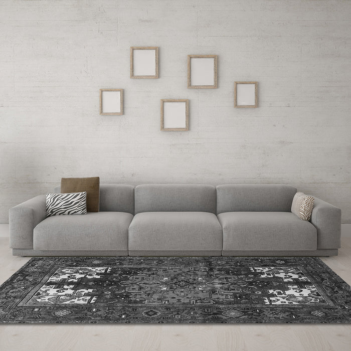 Machine Washable Persian Gray Traditional Rug in a Living Room,, wshtr1860gry