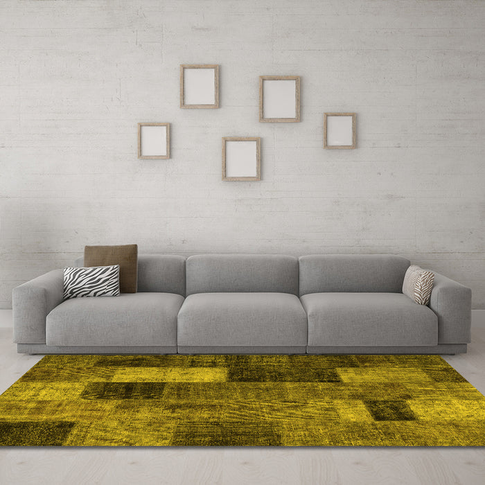 Machine Washable Patchwork Yellow Transitional Rug in a Living Room, wshtr1862yw