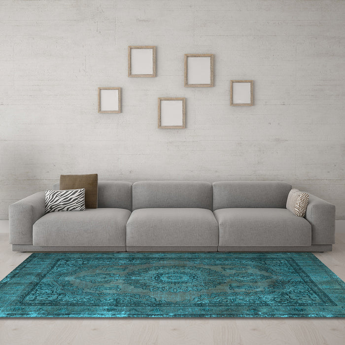 Machine Washable Persian Light Blue Traditional Rug in a Living Room, wshtr1863lblu