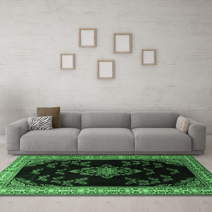 Machine Washable Medallion Emerald Green Traditional Area Rugs in a Living Room,, wshtr1865emgrn