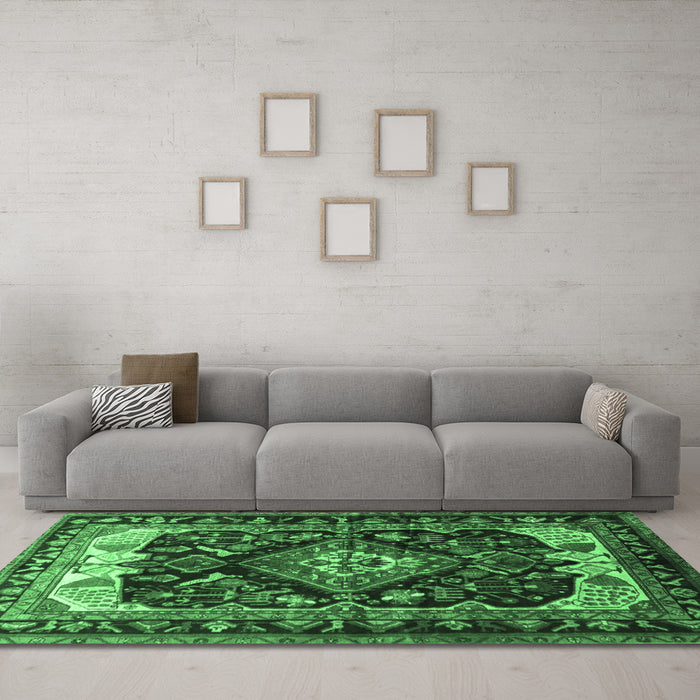 Machine Washable Persian Emerald Green Traditional Area Rugs in a Living Room,, wshtr186emgrn