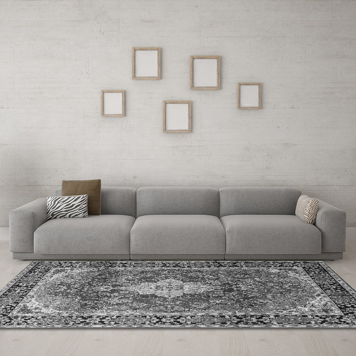 Machine Washable Persian Gray Traditional Rug in a Living Room,, wshtr1872gry