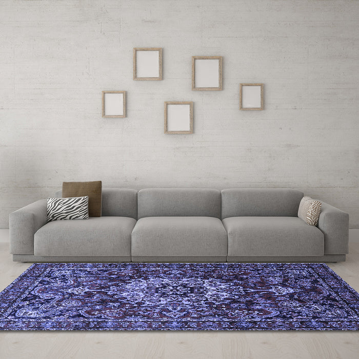 Machine Washable Persian Blue Traditional Rug in a Living Room, wshtr1874blu