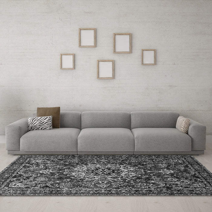 Machine Washable Persian Gray Traditional Rug in a Living Room,, wshtr1874gry