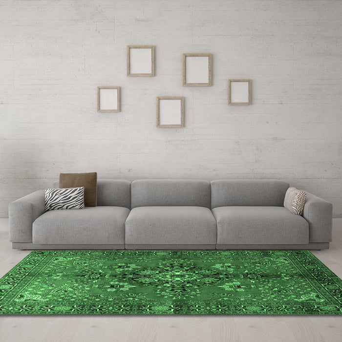 Machine Washable Persian Emerald Green Traditional Area Rugs in a Living Room,, wshtr1876emgrn