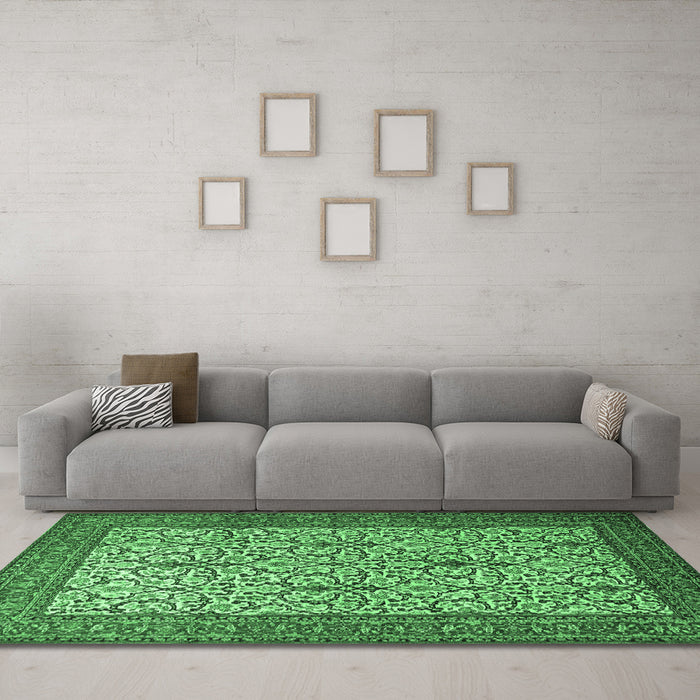 Machine Washable Persian Emerald Green Traditional Area Rugs in a Living Room,, wshtr1880emgrn
